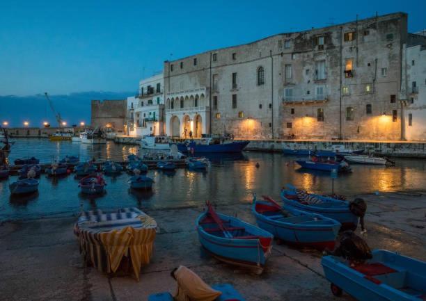 Palazzo Cacace Lägenhet Monopoli Exteriör bild